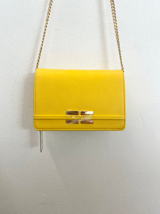 Borsa Elisabetta Franchi a tracolla con pattina e placca logo