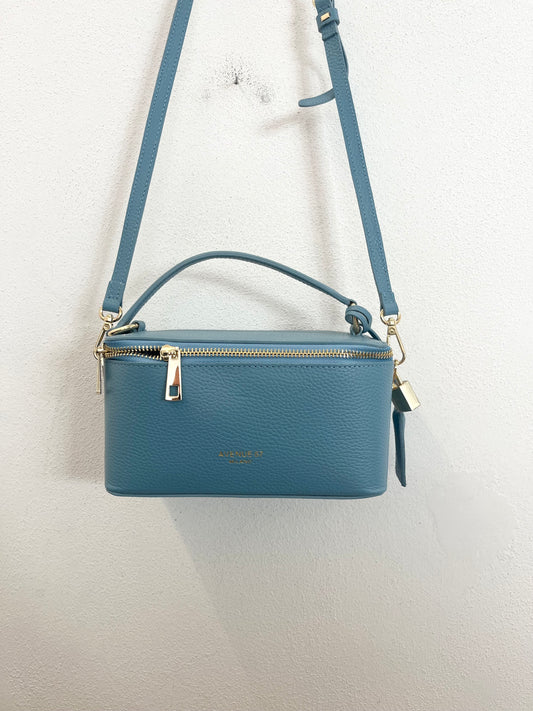 Borsa Avenue67 vanity case rigida con zip perimetrale