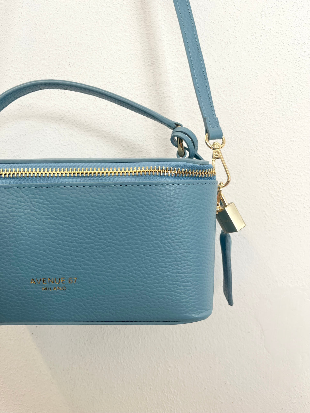 Borsa Avenue67 vanity case rigida con zip perimetrale