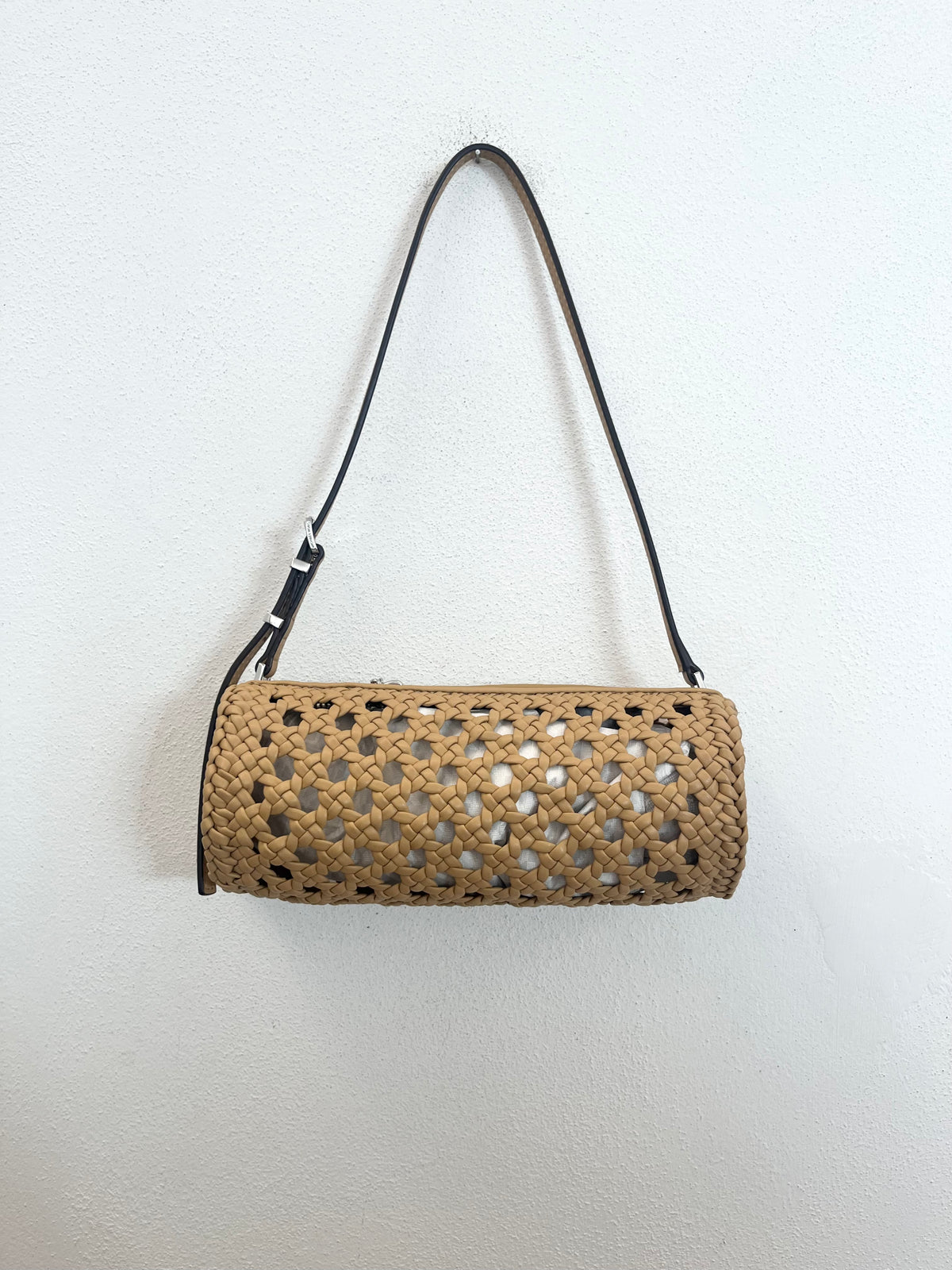 Borsa Michael Kors a cilindro intrecciata con tracolla