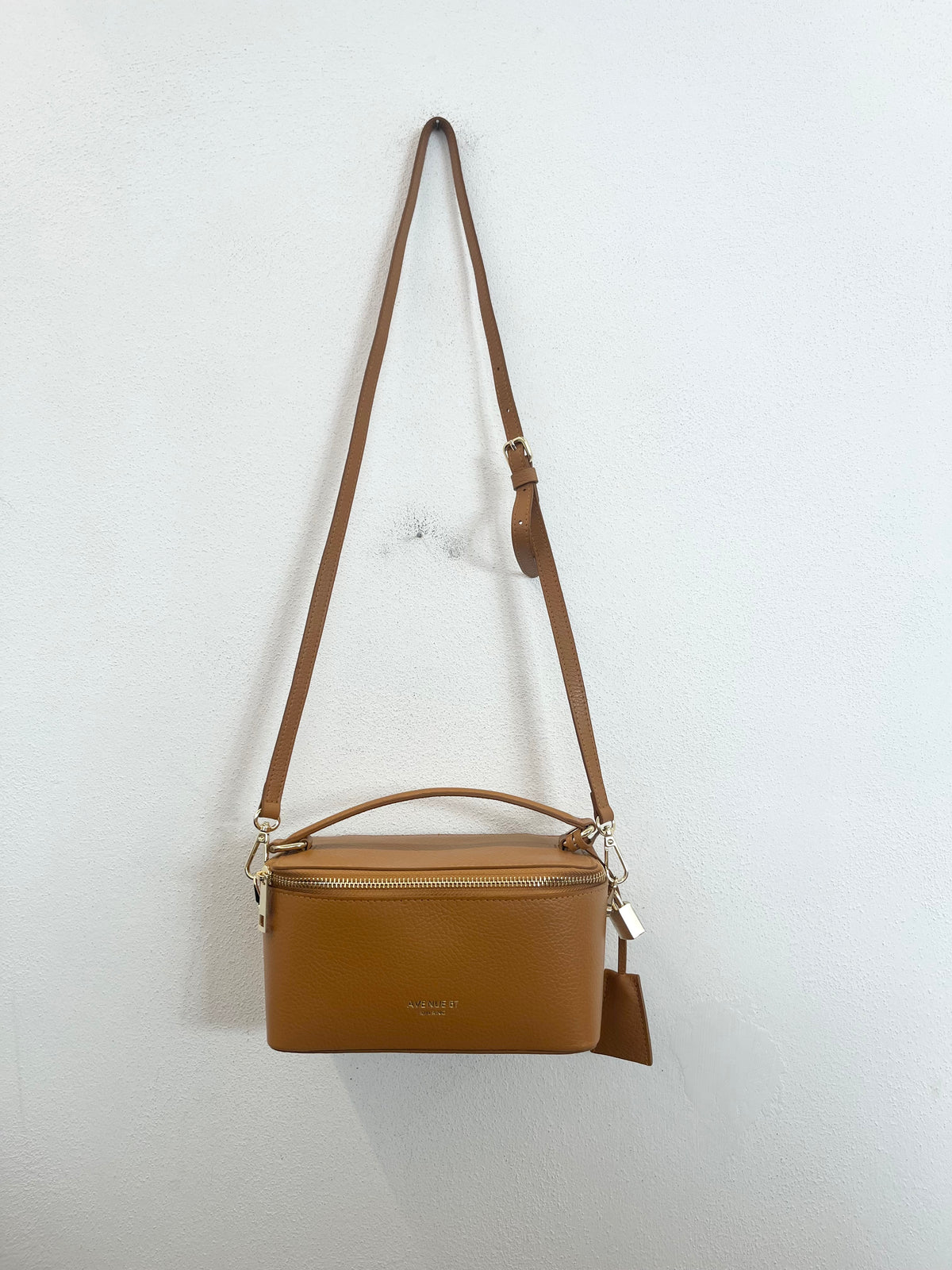 Borsa Avenue67 vanity case rigida con zip perimetrale