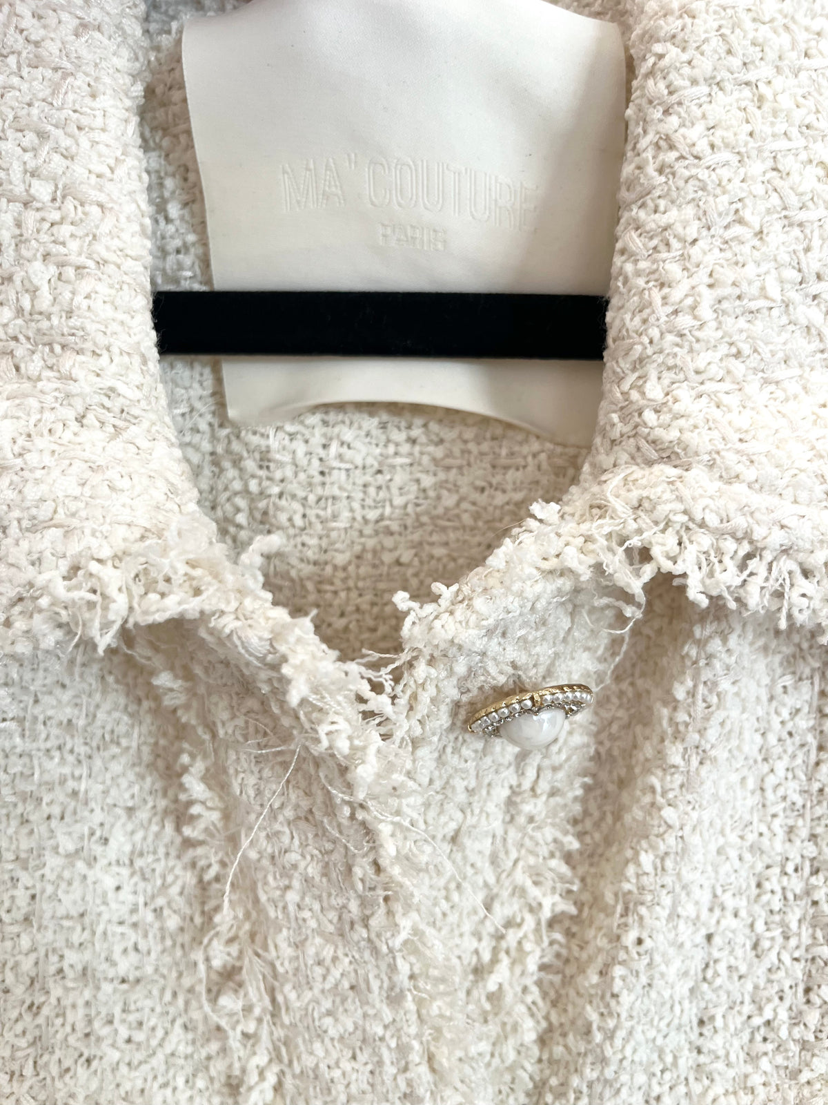 Blazer in Tweed Bianco Crema con Finiture Sfilacciate