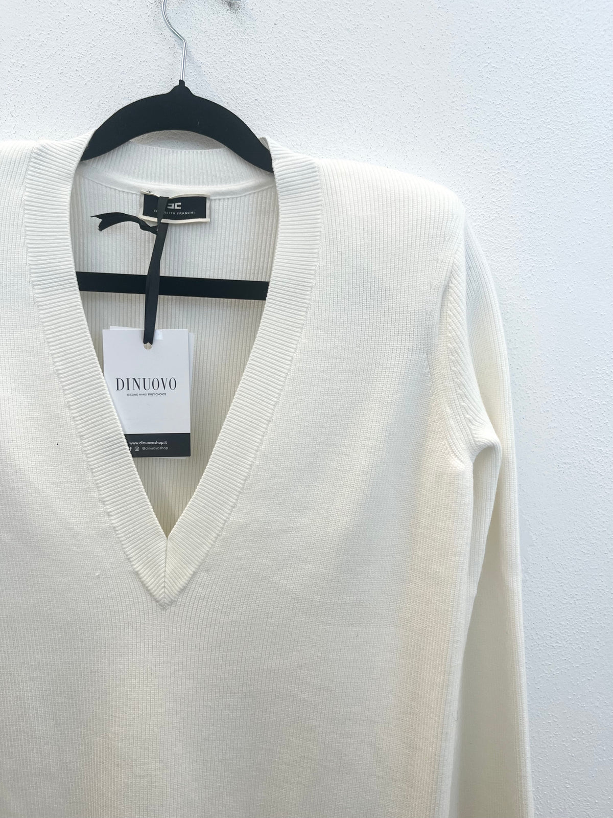 Abito Elisabetta Franchi in maglia con scollo a V