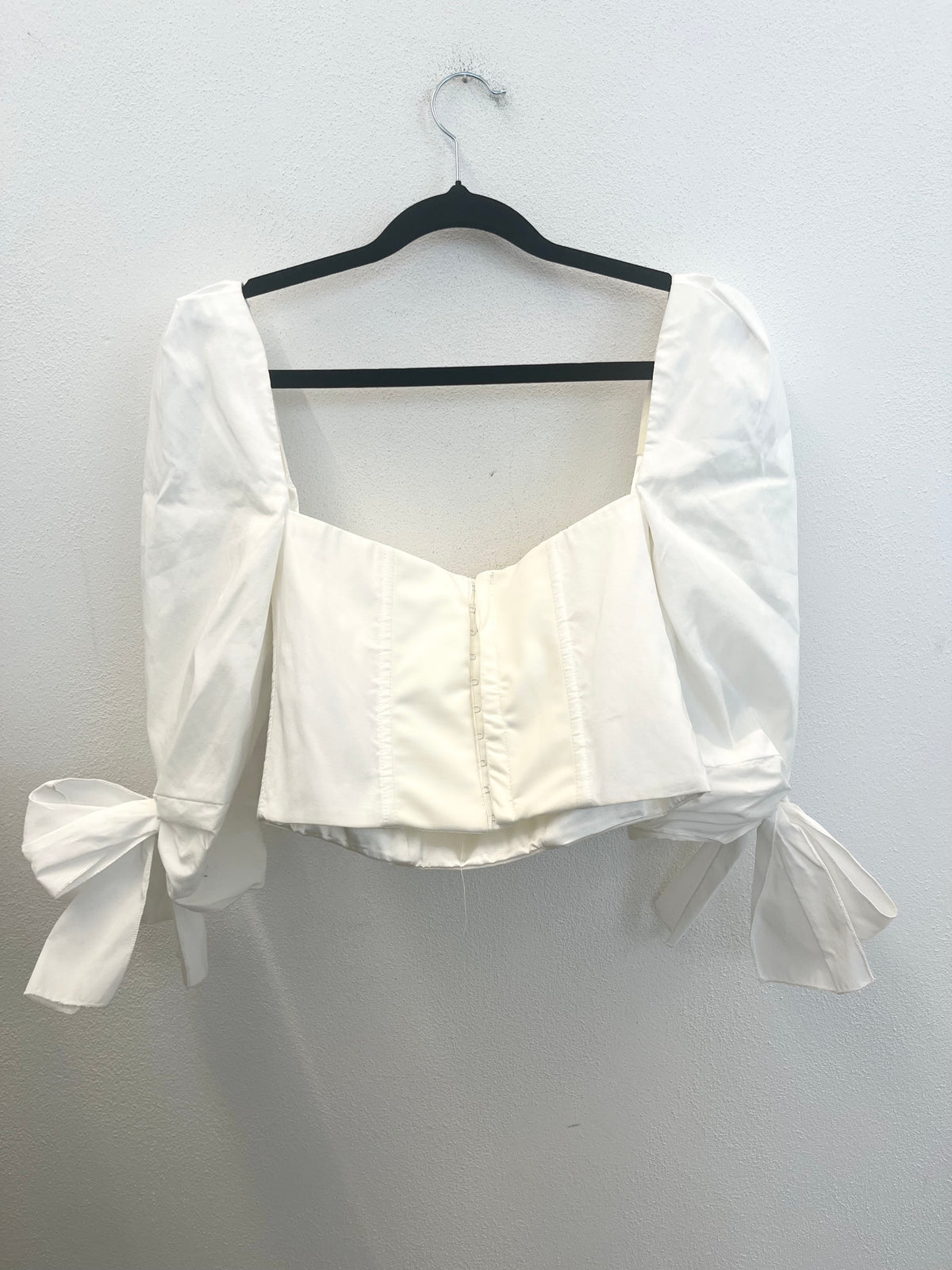 Crop top Elisabetta Franchi a bustino con maniche a sbuffo