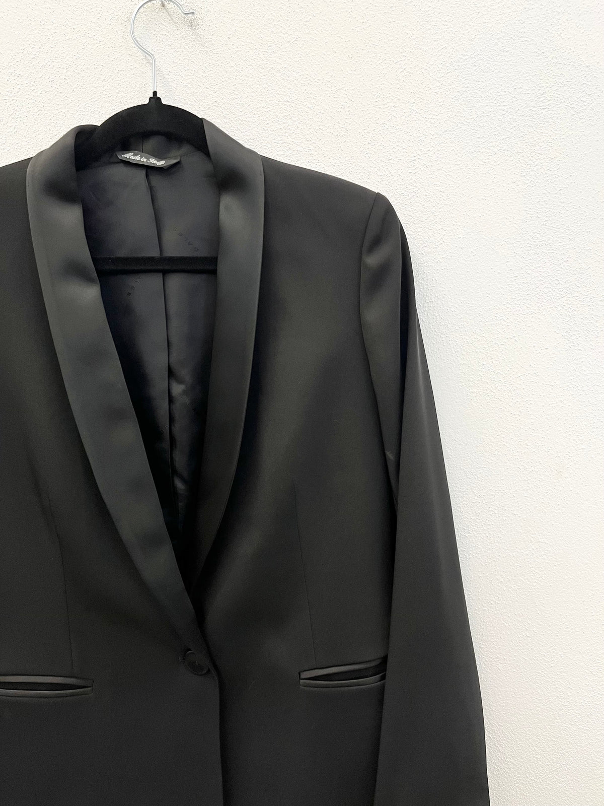 Blazer sartoriale Brian Dales con revers in raso