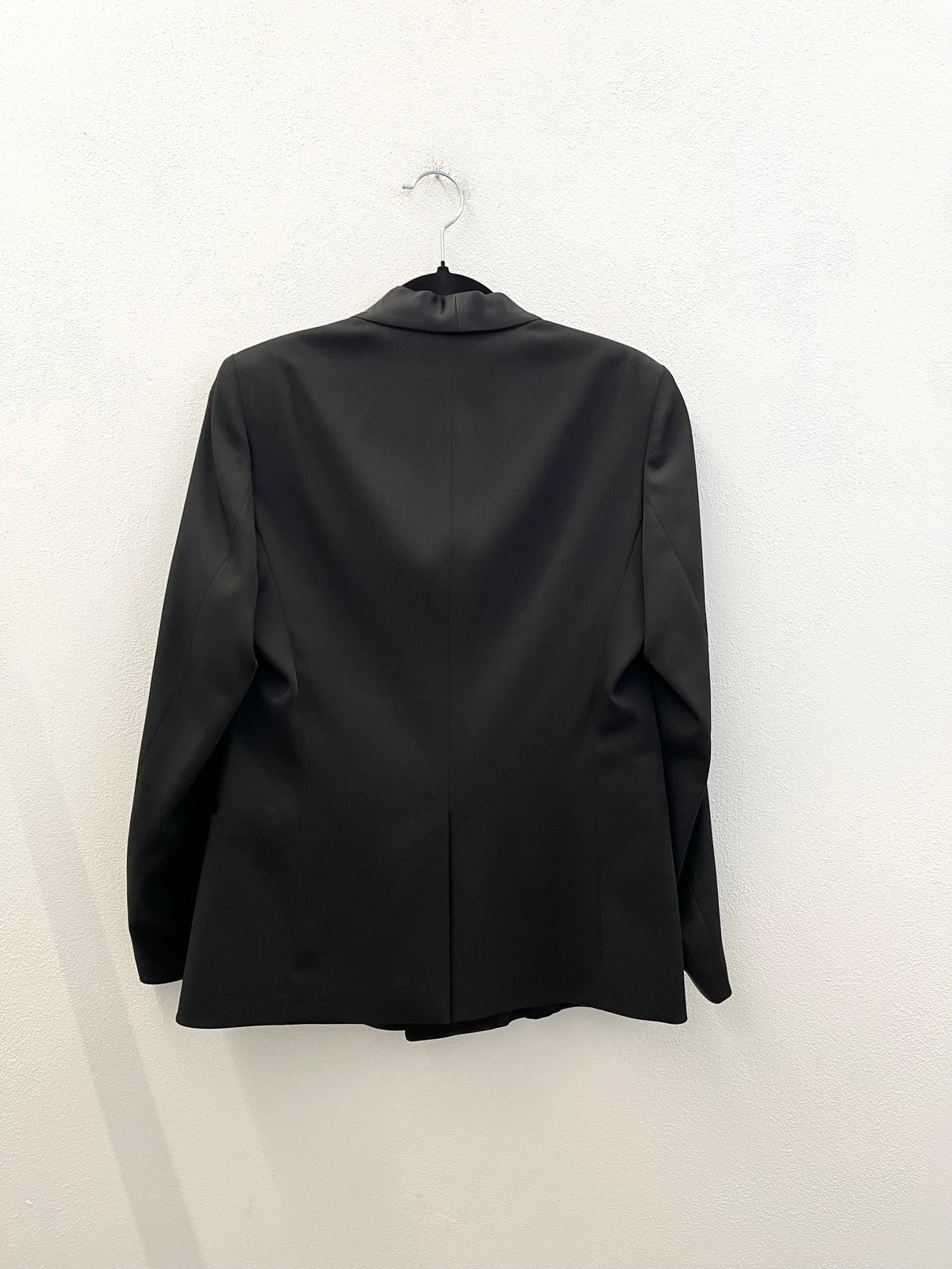 Blazer sartoriale Brian Dales con revers in raso