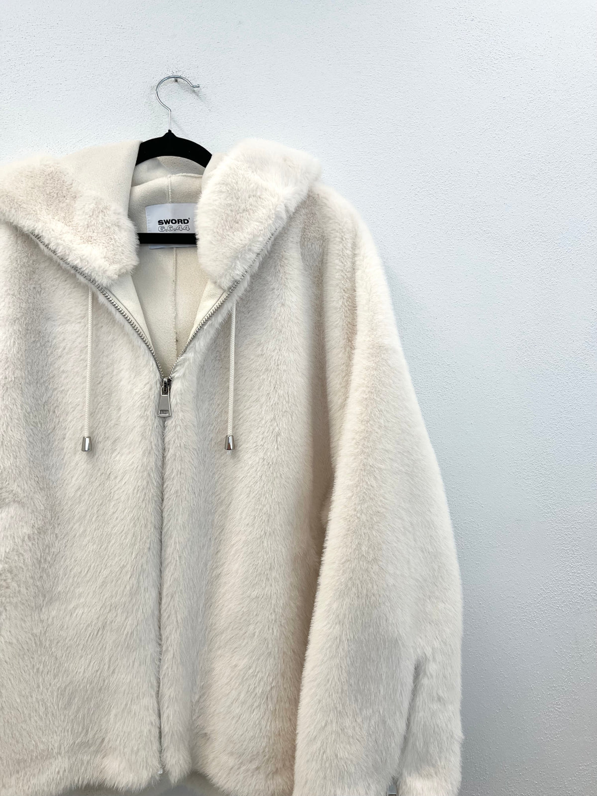 Giacca in ecopelliccia SWORD con cappuccio