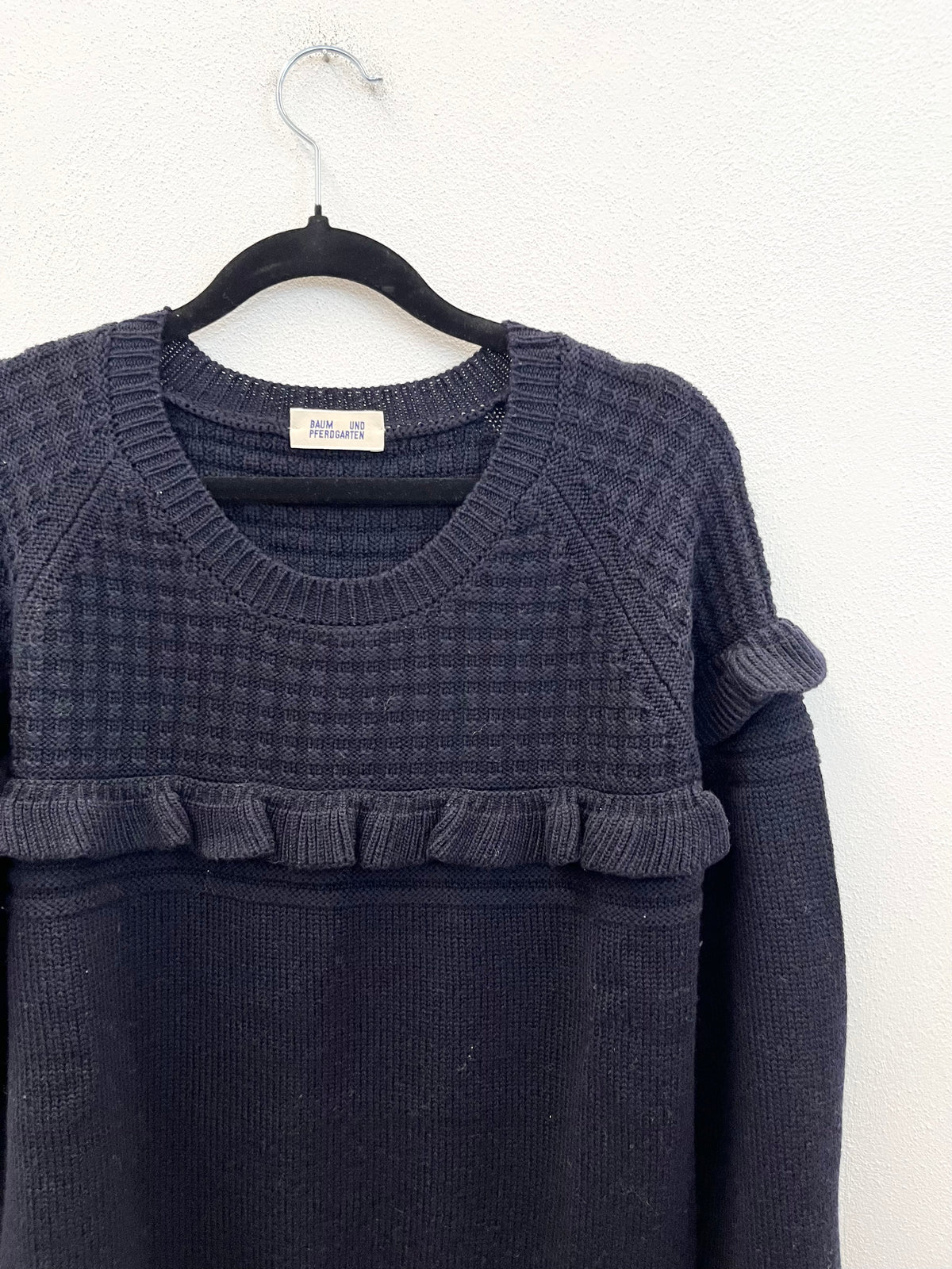 Pullover Baum und Pferdgarten in lana merino con volant