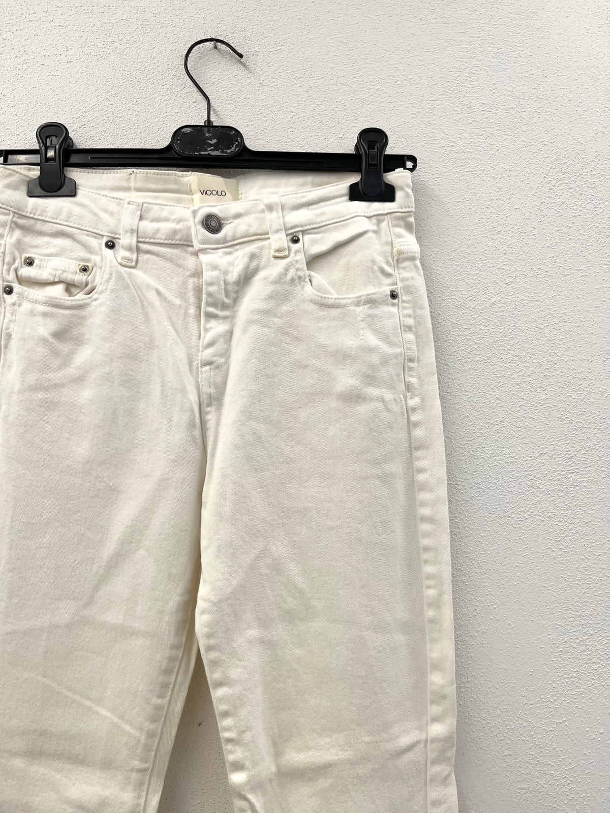 Jeans flare Vicolo bianchi con orlo sfrangiato