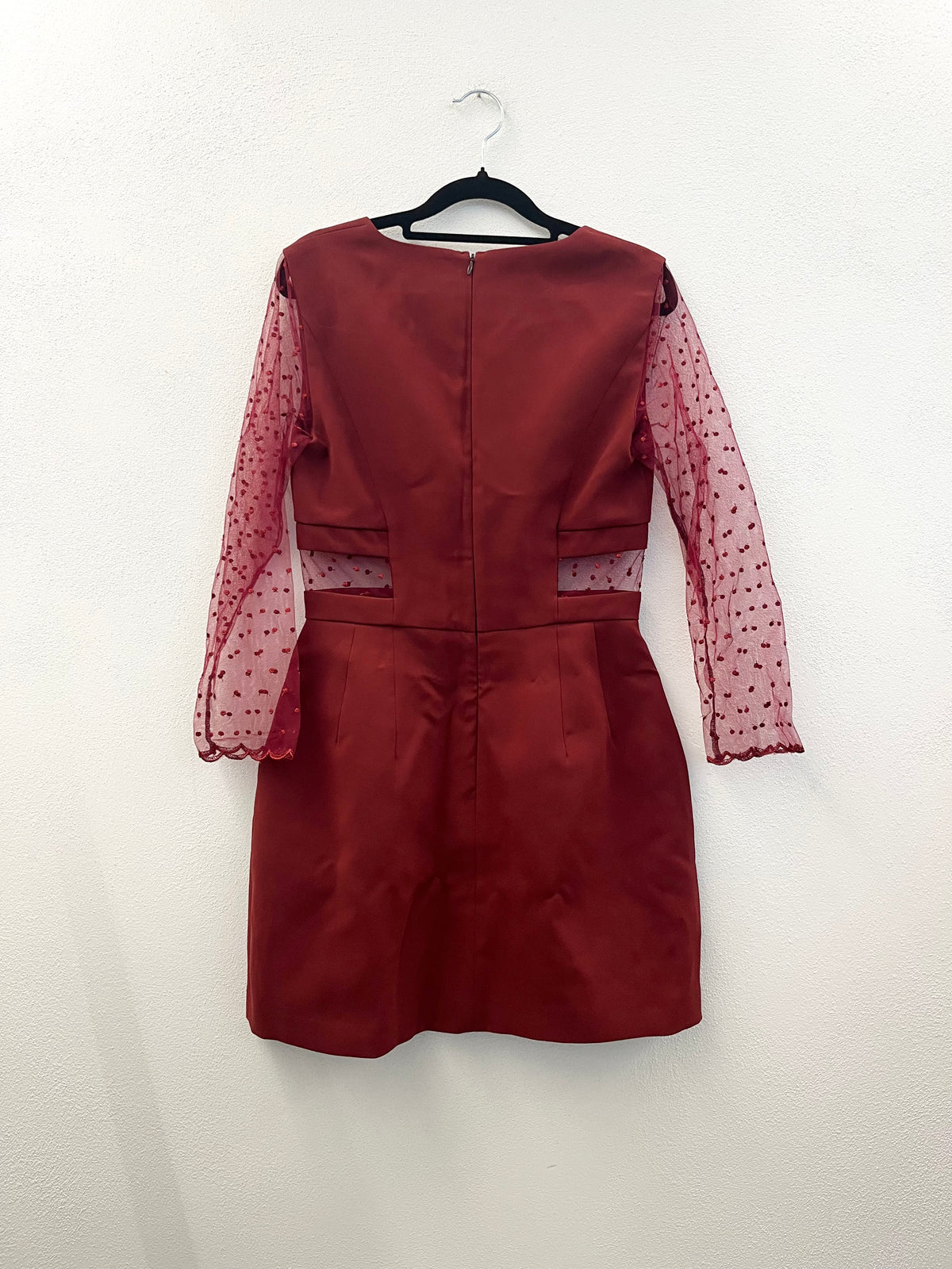 Abito Corto Bordeaux Atos Lombardini con Maniche Tulle