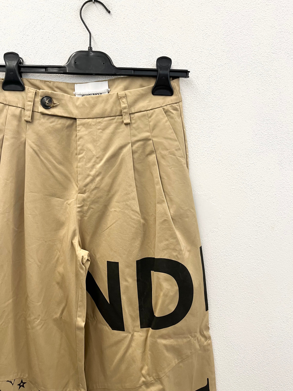 Pantaloni Beige con Stampe e Monogram
