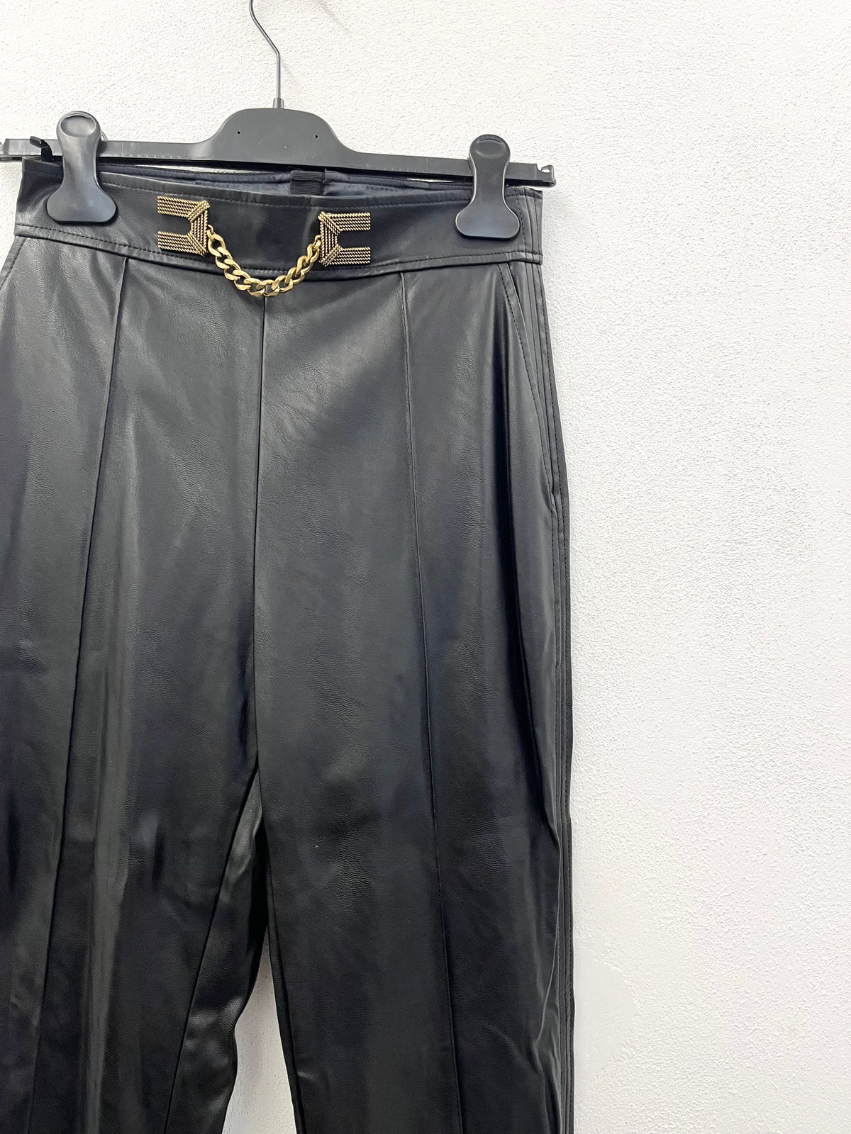 Pantaloni Neri Effetto Pelle Elisabetta Franchi