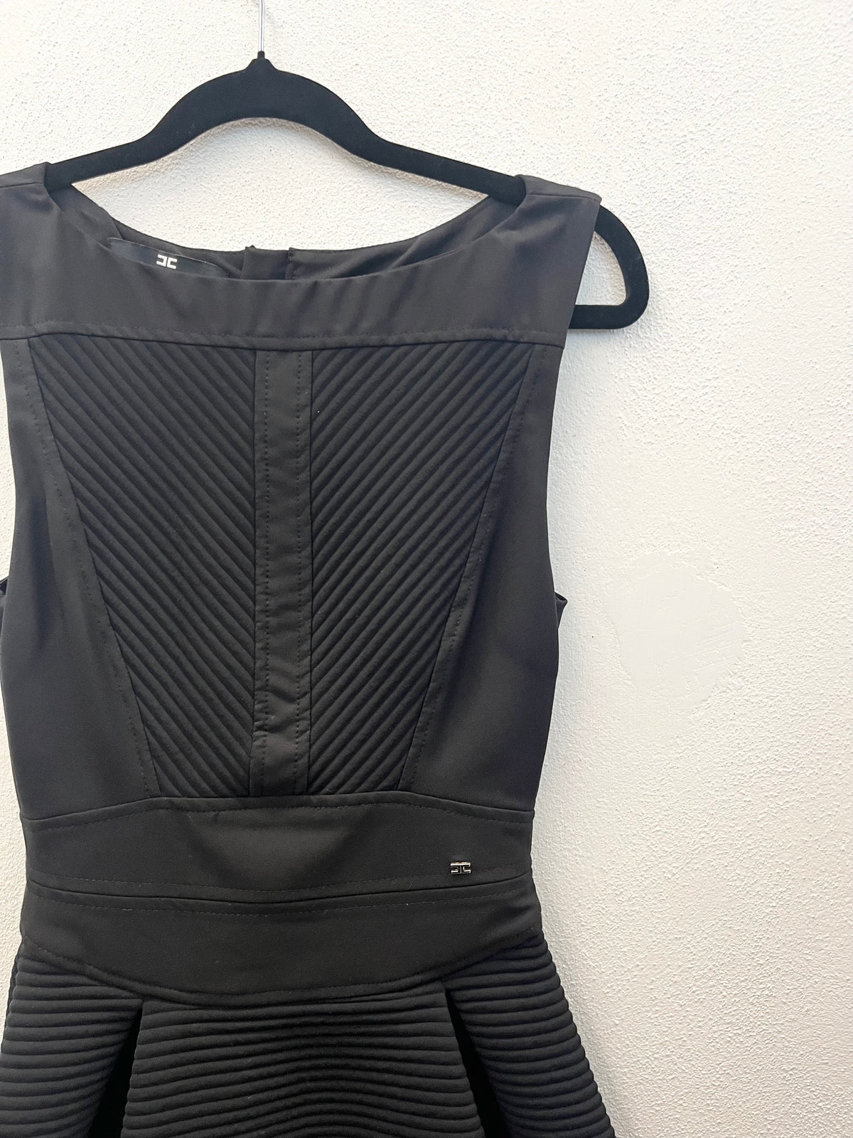 Abito Svasato Nero Elisabetta Franchi