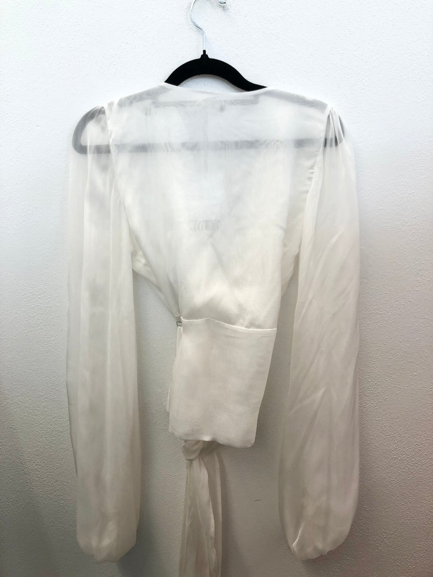 Blusa di Elisabetta Franchi Wrap in Chiffon con Maniche a Sbuffo Bianca