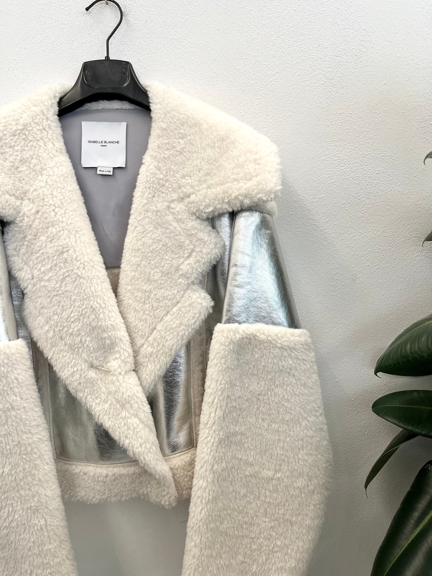 Sheep echoes of Isabelle Blanche