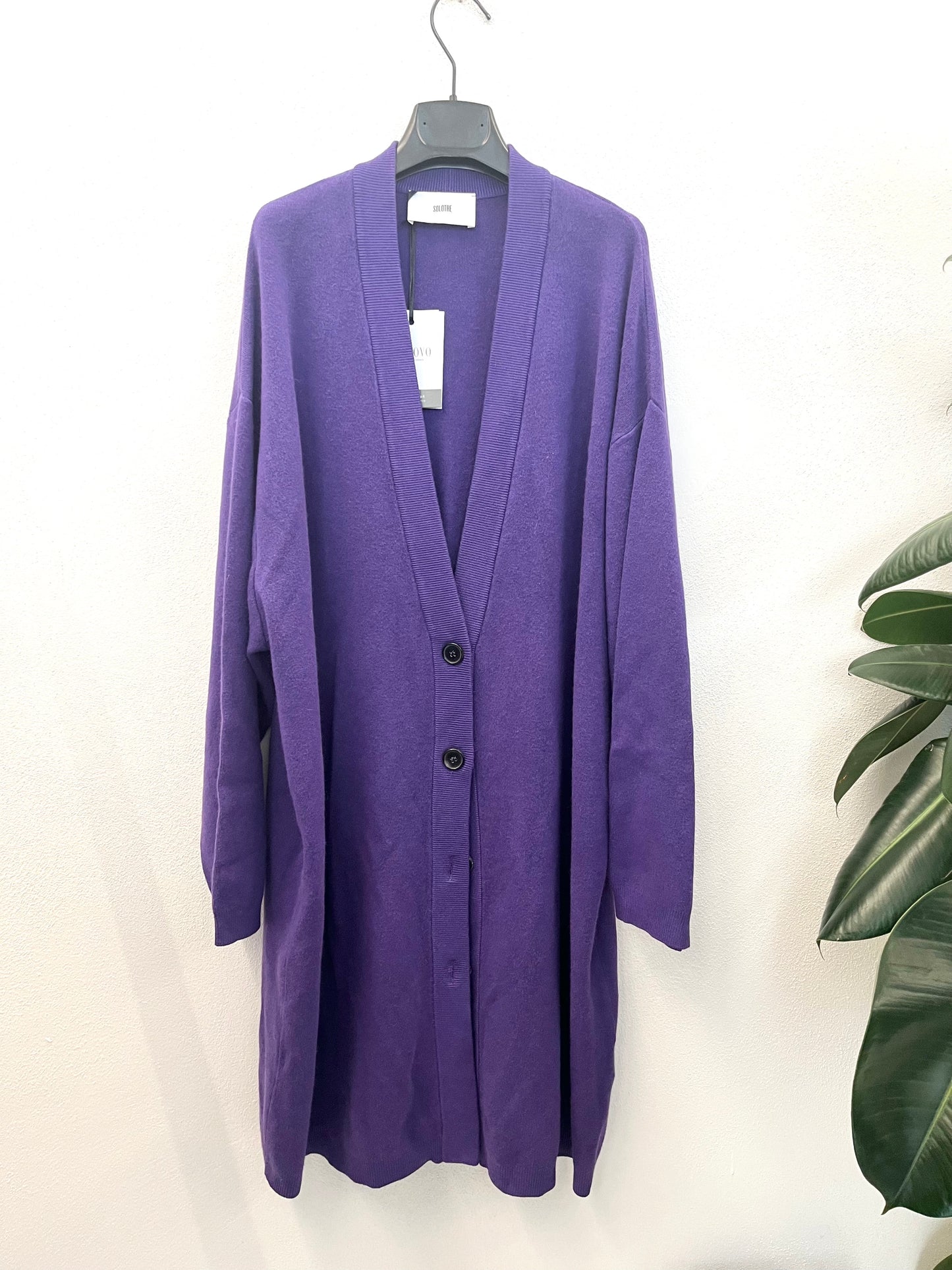 Long cardigan by Solotre