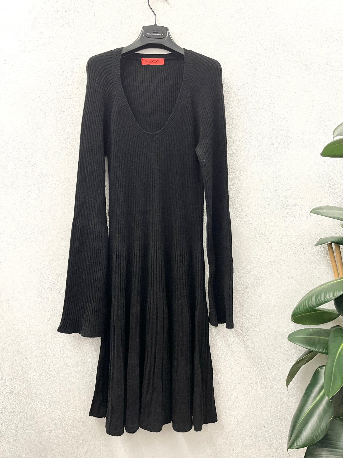 Knit dress by Max &amp; Co