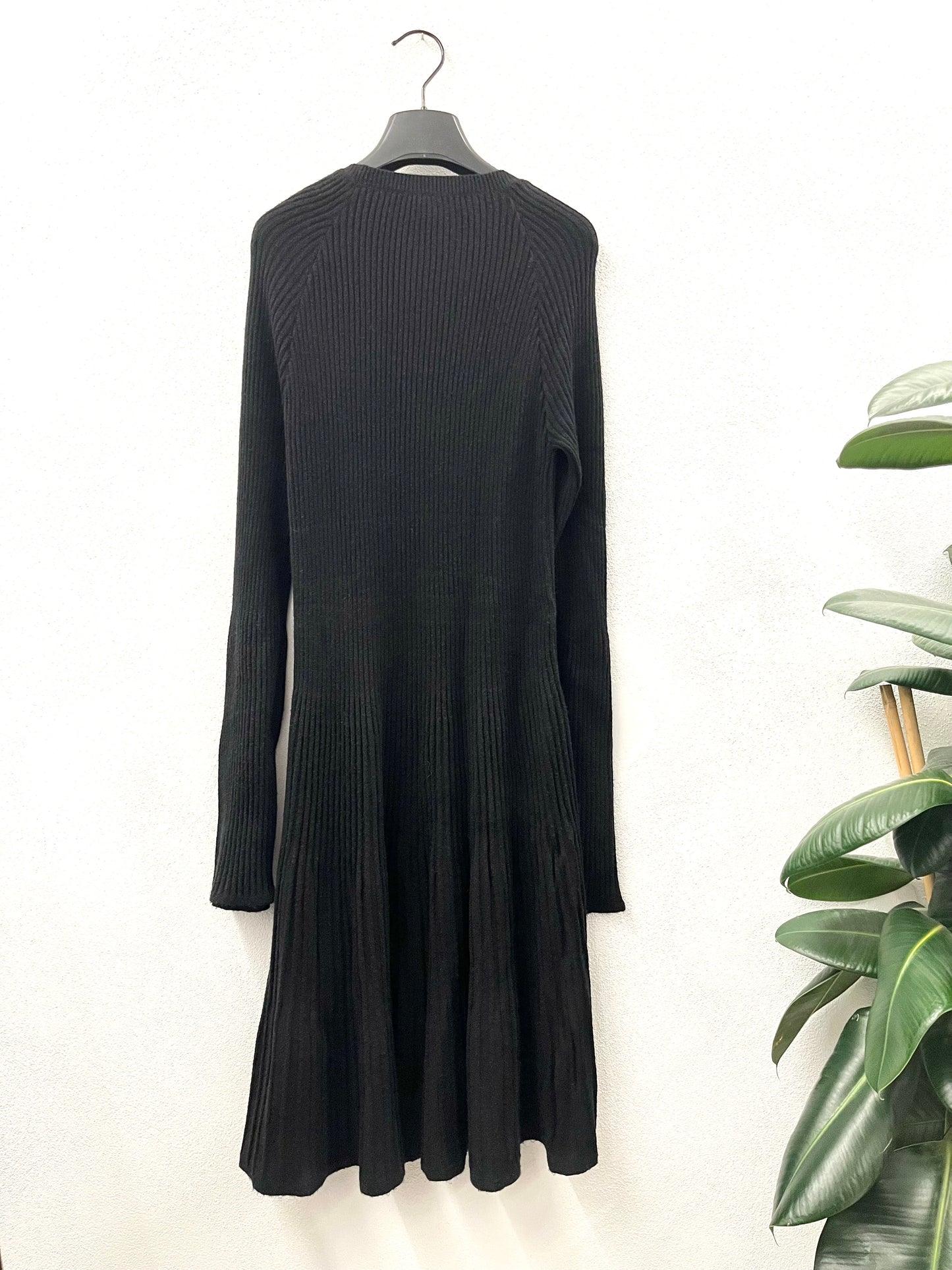 Knit dress by Max &amp; Co