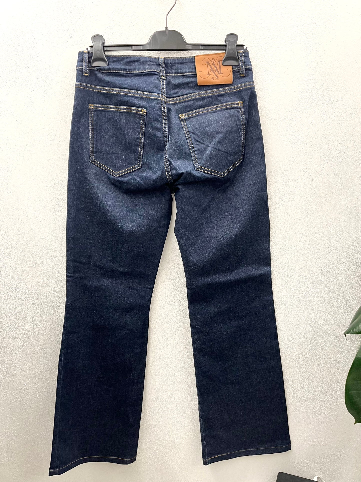 Jeans Max & Co.