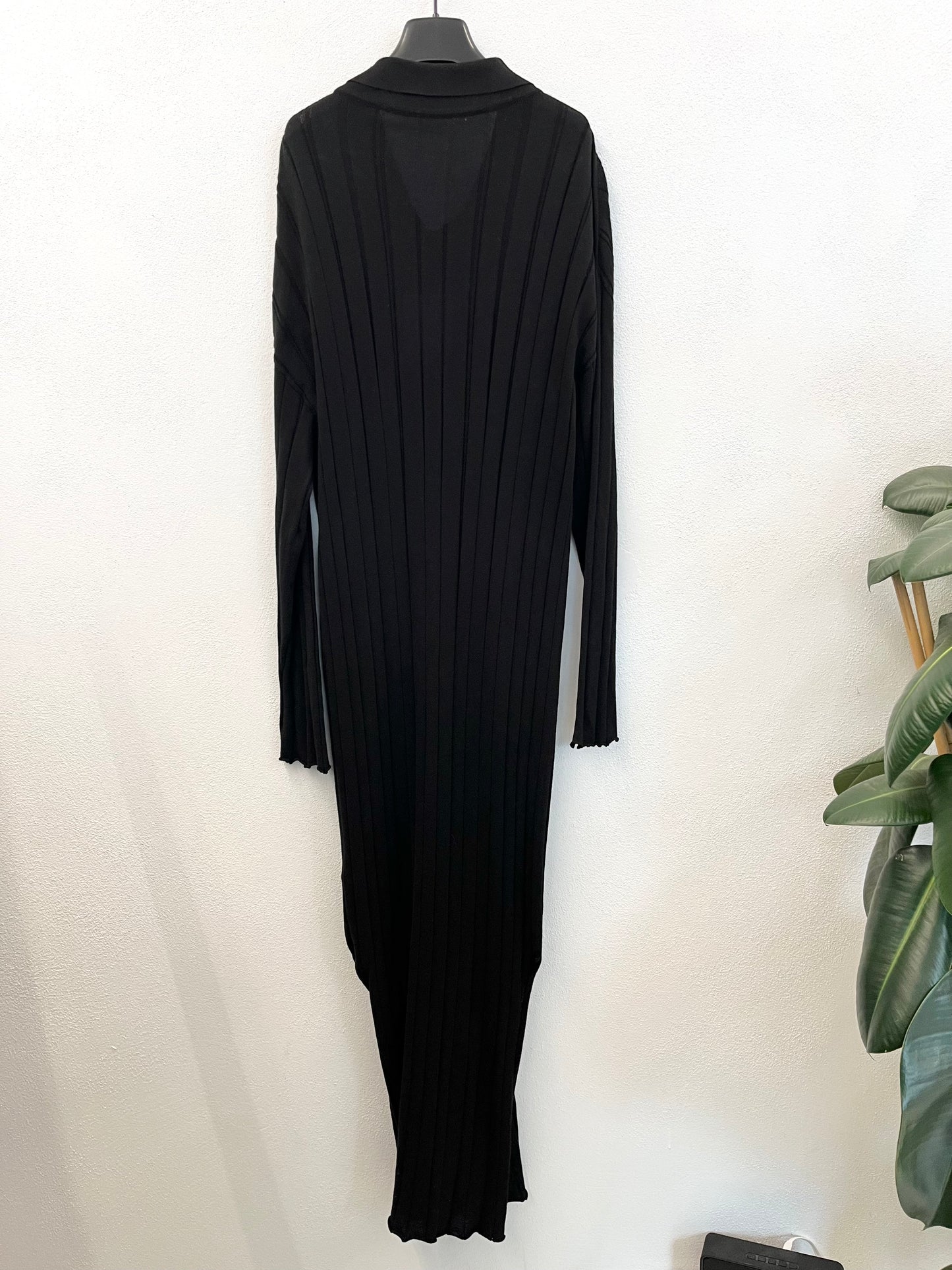 Long cardigan by Alpha Studio