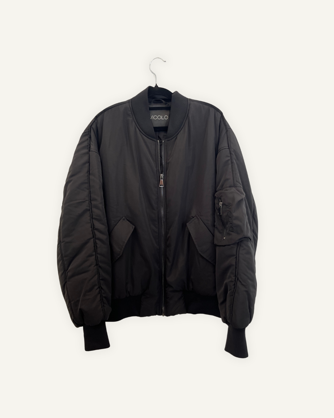 Giacca Bomber Vicolo Oversize Nera con Tasca sulla Manica