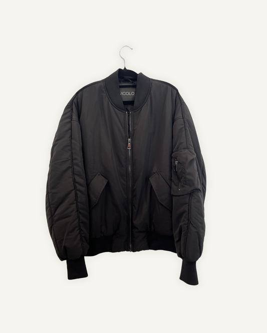 Giacca Bomber Vicolo Oversize Nera con Tasca sulla Manica