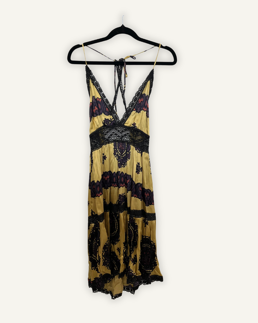 Mini Dress di Daslu Senape con Stampa Paisley e Bordi in Pizzo Nero