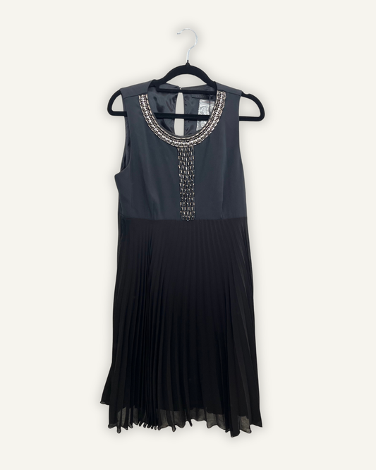 Abito da Cocktail di Pinko Nero con Scollo Gioiello
