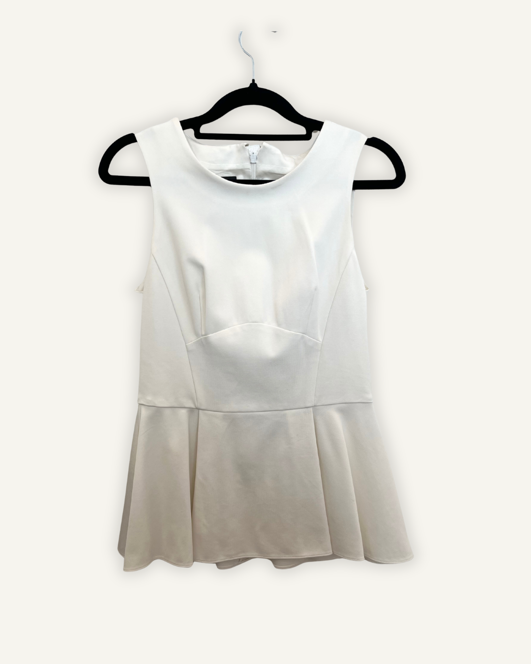 Top di Pinko smanicato peplo con scollo tondo