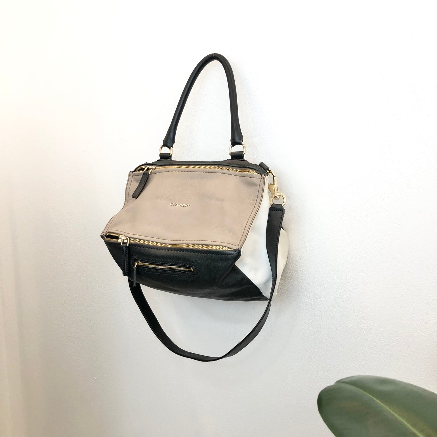 Givenchy Pandora